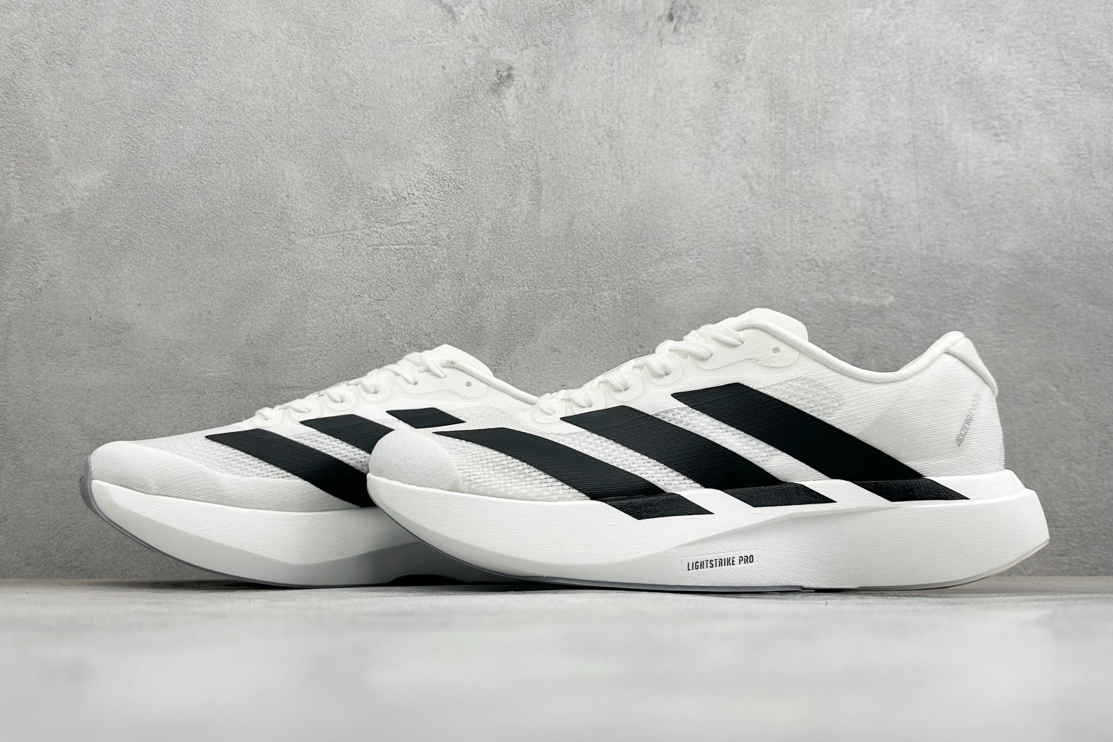 ST版Adidas adizero BOSTON 13 透气网眼竞速跑鞋 后跟加厚 呵护脚后跟 立体保护软绵鞋口 轻松穿 ST版Adidas adizero BOSTON 13 透气网眼竞速跑鞋 后跟加厚 呵护脚后跟 立体保护软绵鞋口 轻松穿
