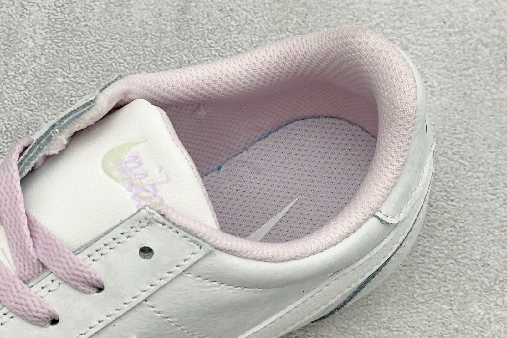 Nike Sprint Sister 耐克 舒适贴合 低帮休闲板鞋 货号: IW1255-121 尺码: 36 36.5 Nike Sprint Sister 耐克 舒适贴合 低帮休闲板鞋 货号: IW1255-121 尺码: 36 36.5