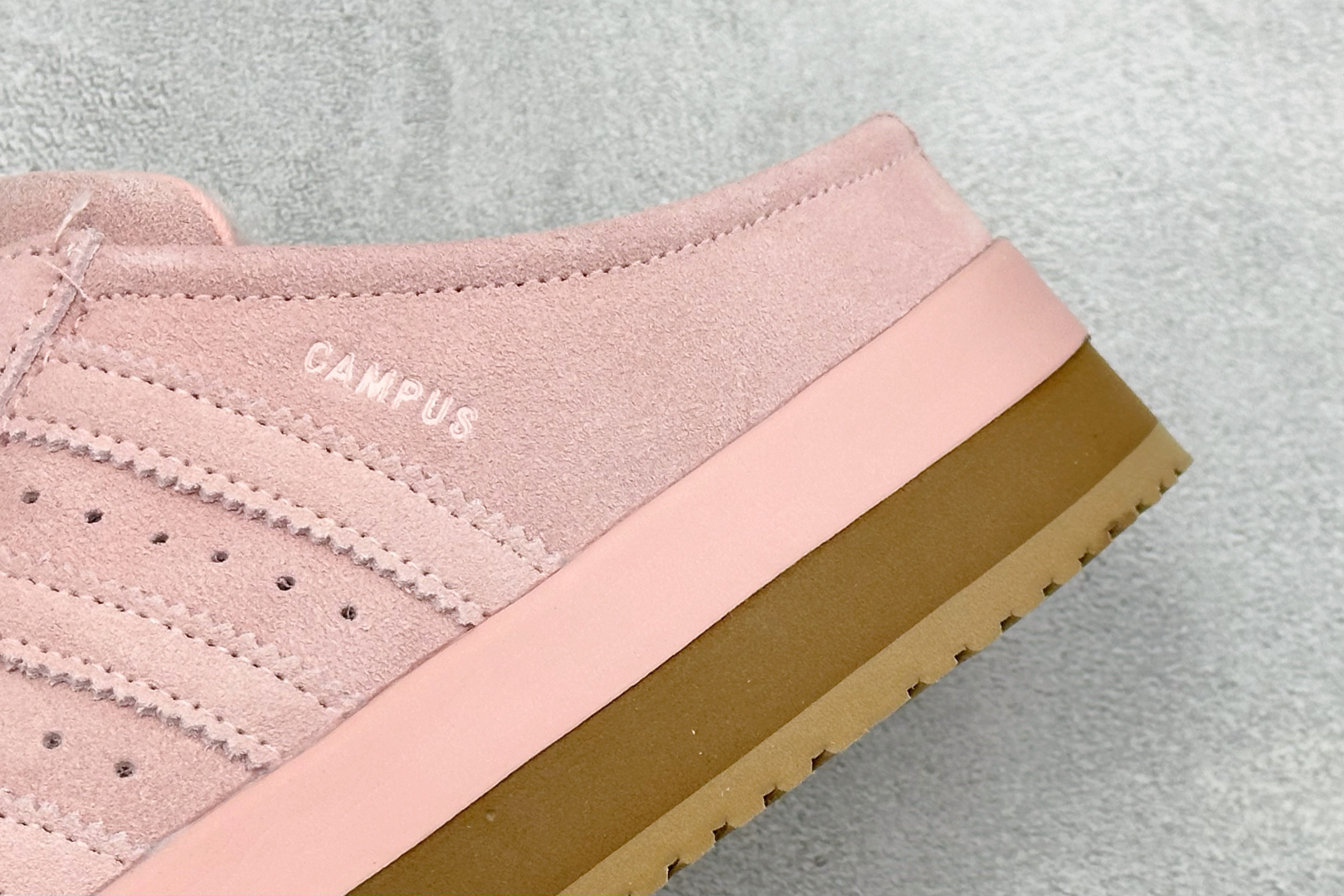X版Adidas CAMPUS 00s WTR LO W 阿迪系列面包风经典复古低帮百搭休闲半拖 货号：JR3238加绒
