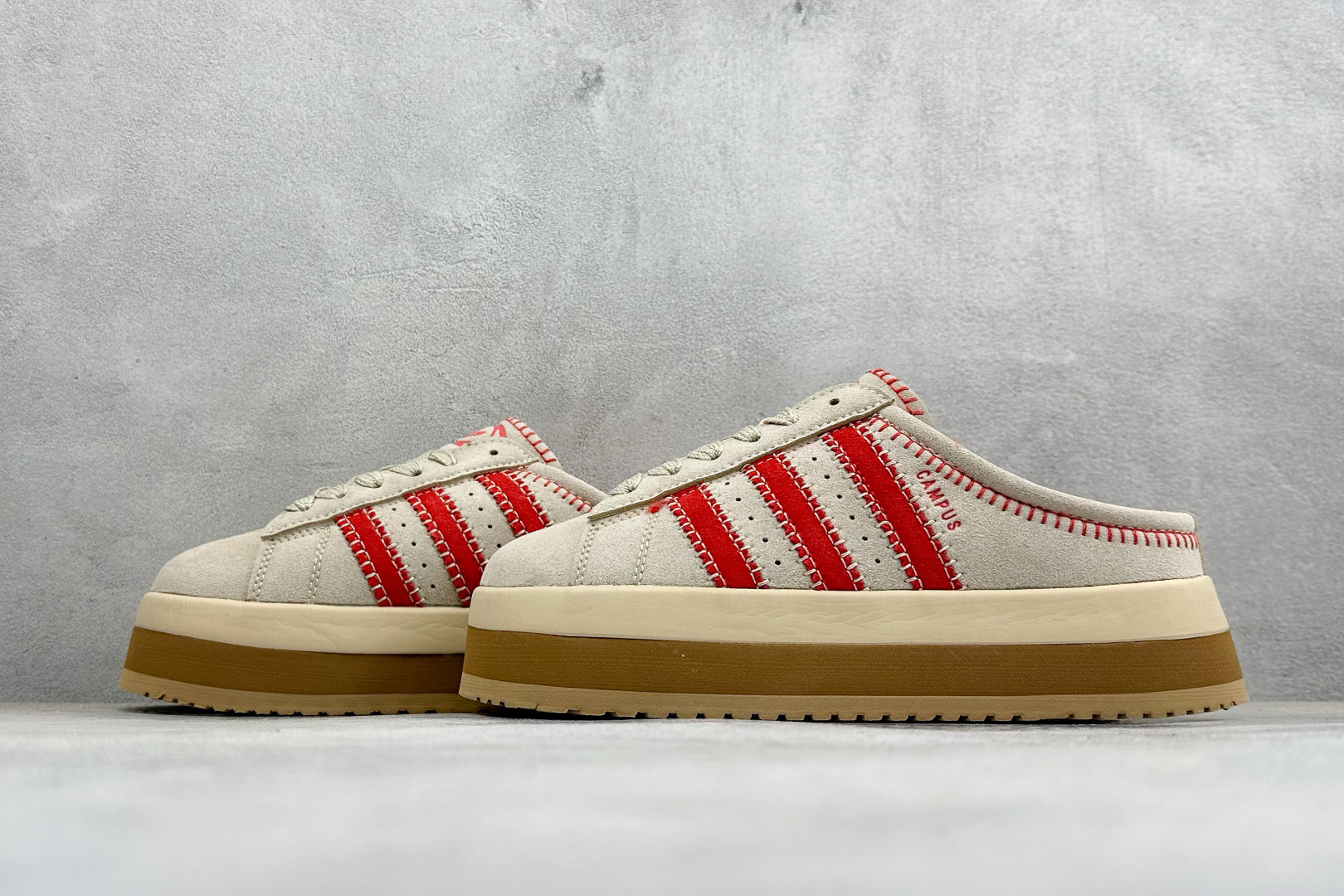X版Adidas CAMPUS 00s WTR LO W 阿迪系列面包风经典复古低帮百搭休闲半拖 货号：IH1812加绒
