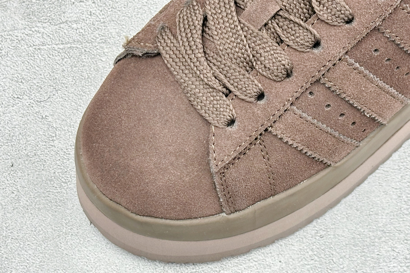 X版Adidas CAMPUS 00s WTR LO W 阿迪系列面包风经典复古低帮百搭休闲半拖 货号：JR3731加绒