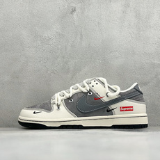 福利特价 Nike Dunk Low Retro 联名 周年高端定制 低帮休闲板鞋 #定制鞋盒 大厂纯原品质出货 超高清 福利特价 Nike Dunk Low Retro 联名 周年高端定制 低帮休闲板鞋 #定制鞋盒 大厂纯原品质出货 超高清