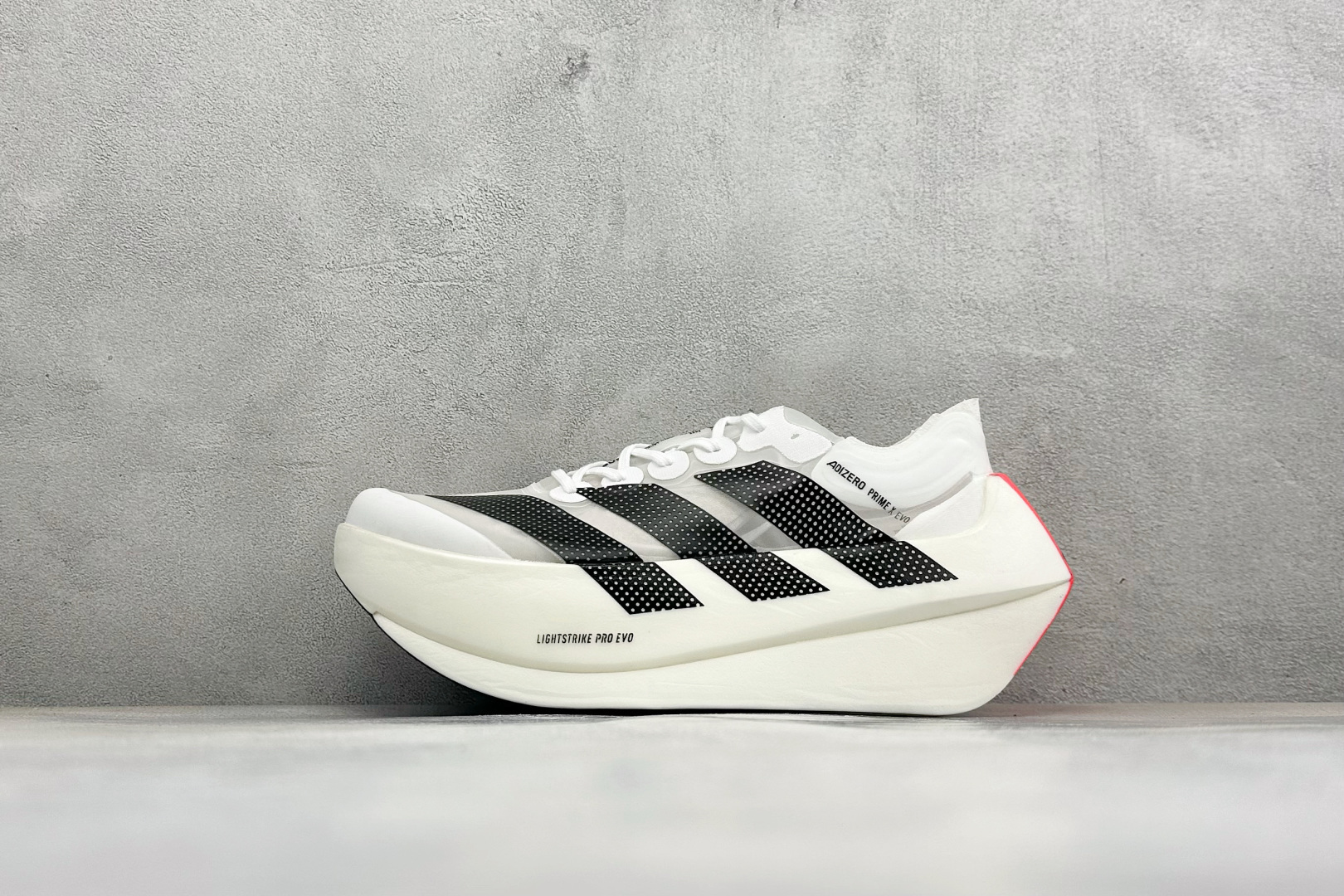 纯原AD Adizero Prime X Evo 马拉松跑步鞋 采用半透明超薄工程网纱鞋面 全域循环透气 无痕热熔工艺精 纯原AD Adizero Prime X Evo 马拉松跑步鞋 采用半透明超薄工程网纱鞋面 全域循环透气 无痕热熔工艺精