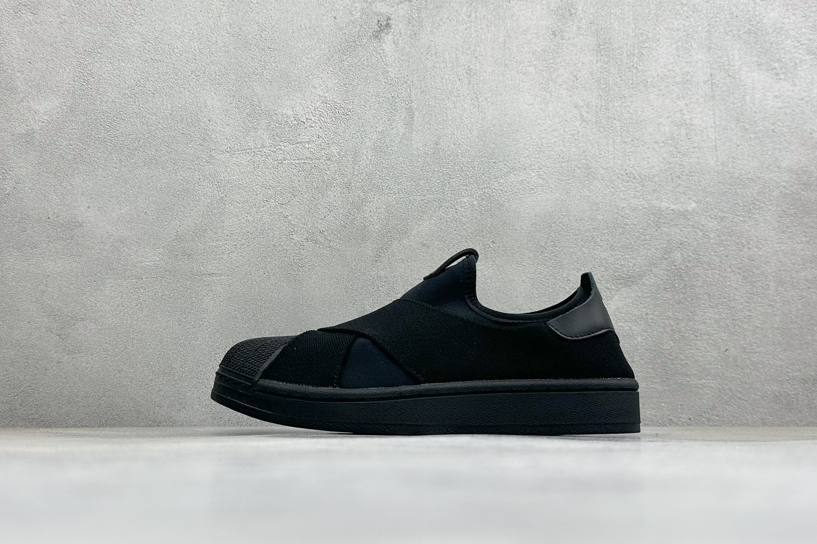 Adidas Originals Superstar 贝壳头绑带休闲板鞋 #头层牛皮 原厂固色弹力网布 细节随意对比 货 Adidas Originals Superstar 贝壳头绑带休闲板鞋 #头层牛皮 原厂固色弹力网布 细节随意对比 货