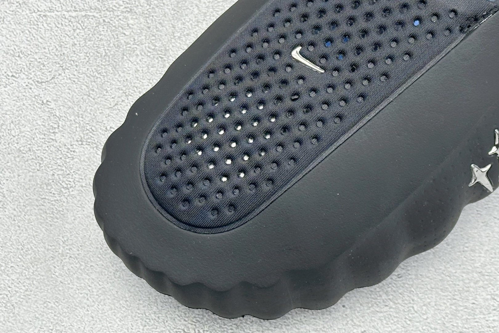 M版Nike Mind 001 神经科学足底按摩拖鞋 #全新热门款 从神经科学中汲取灵感 鞋面采用穿孔透气织物材质 鞋底 M版Nike Mind 001 神经科学足底按摩拖鞋 #全新热门款 从神经科学中汲取灵感 鞋面采用穿孔透气织物材质 鞋底