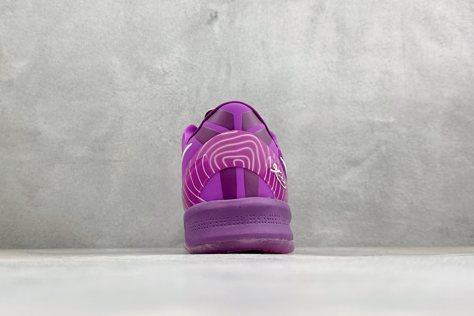 ZC版Nike KOBE VIII PROTRO VIII 科比8代实战运动低帮文化篮球鞋 鞋头和鞋舌采用透气运动网布制 ZC版Nike KOBE VIII PROTRO VIII 科比8代实战运动低帮文化篮球鞋 鞋头和鞋舌采用透气运动网布制