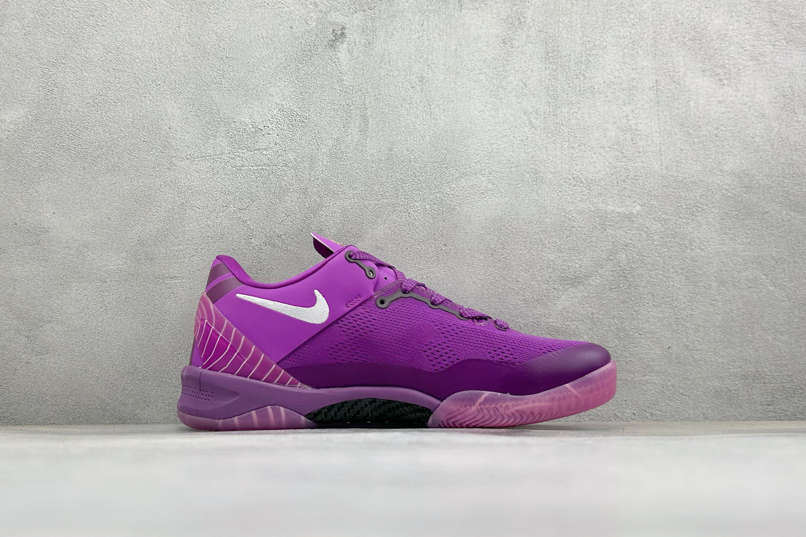 ZC版Nike KOBE VIII PROTRO VIII 科比8代实战运动低帮文化篮球鞋 鞋头和鞋舌采用透气运动网布制 ZC版Nike KOBE VIII PROTRO VIII 科比8代实战运动低帮文化篮球鞋 鞋头和鞋舌采用透气运动网布制