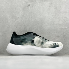 TF版ADIDAS 阿迪舒适百搭防滑耐磨 低帮休闲跑步鞋 中底配置方面搭载全掌Lightstrike Pro 鞋面采用透 TF版ADIDAS 阿迪舒适百搭防滑耐磨 低帮休闲跑步鞋 中底配置方面搭载全掌Lightstrike Pro 鞋面采用透