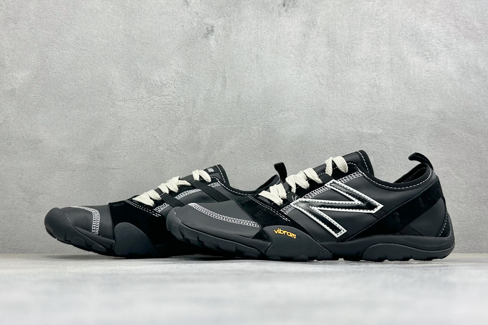 DZ版New Balance MT10系列 新百伦 薄底赤足鞋 防滑耐磨平衡轻便 低帮休闲城市通勤跑步鞋 货号: MT1