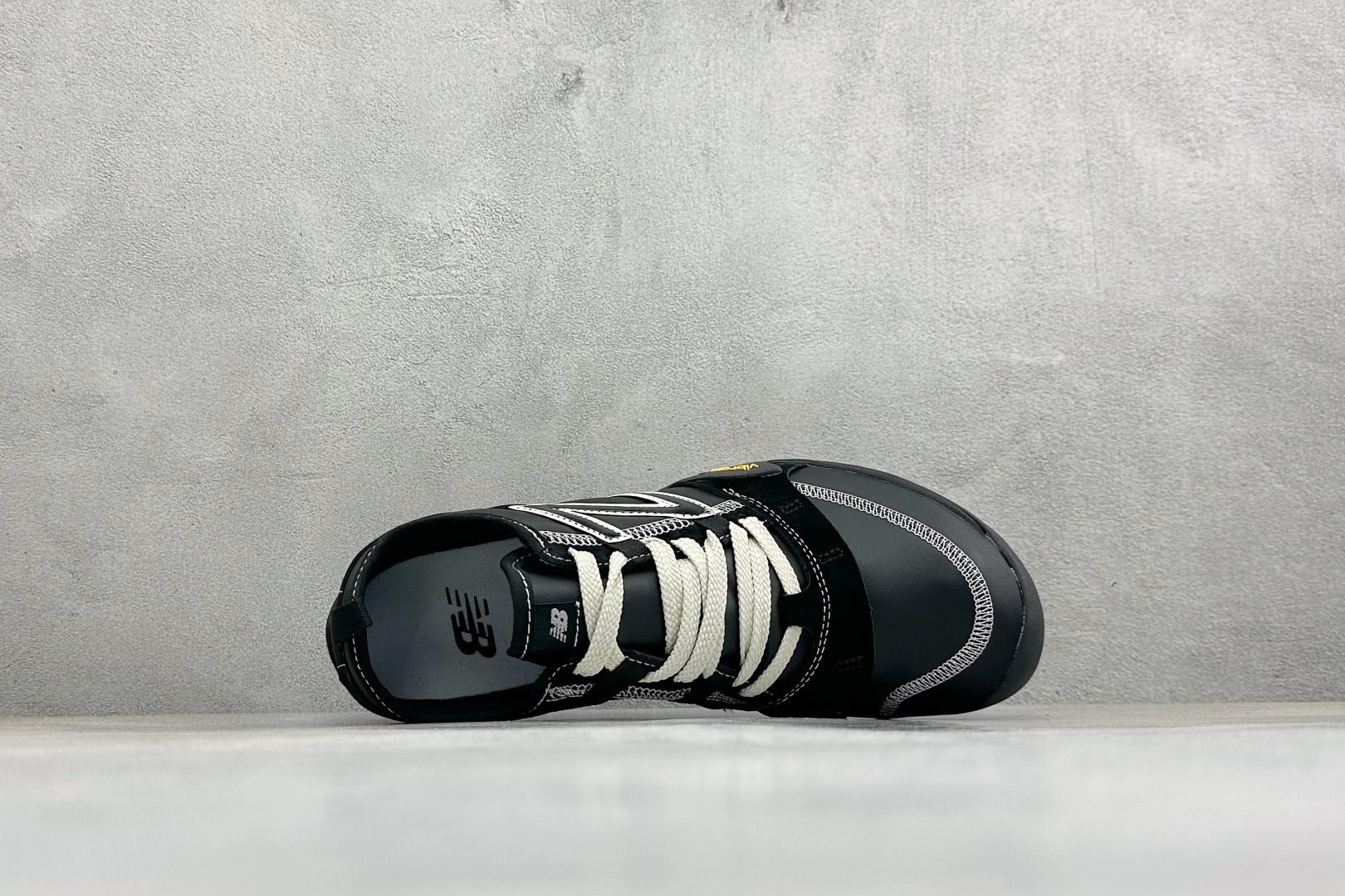 DZ版New Balance MT10系列 新百伦 薄底赤足鞋 防滑耐磨平衡轻便 低帮休闲城市通勤跑步鞋 货号: MT1