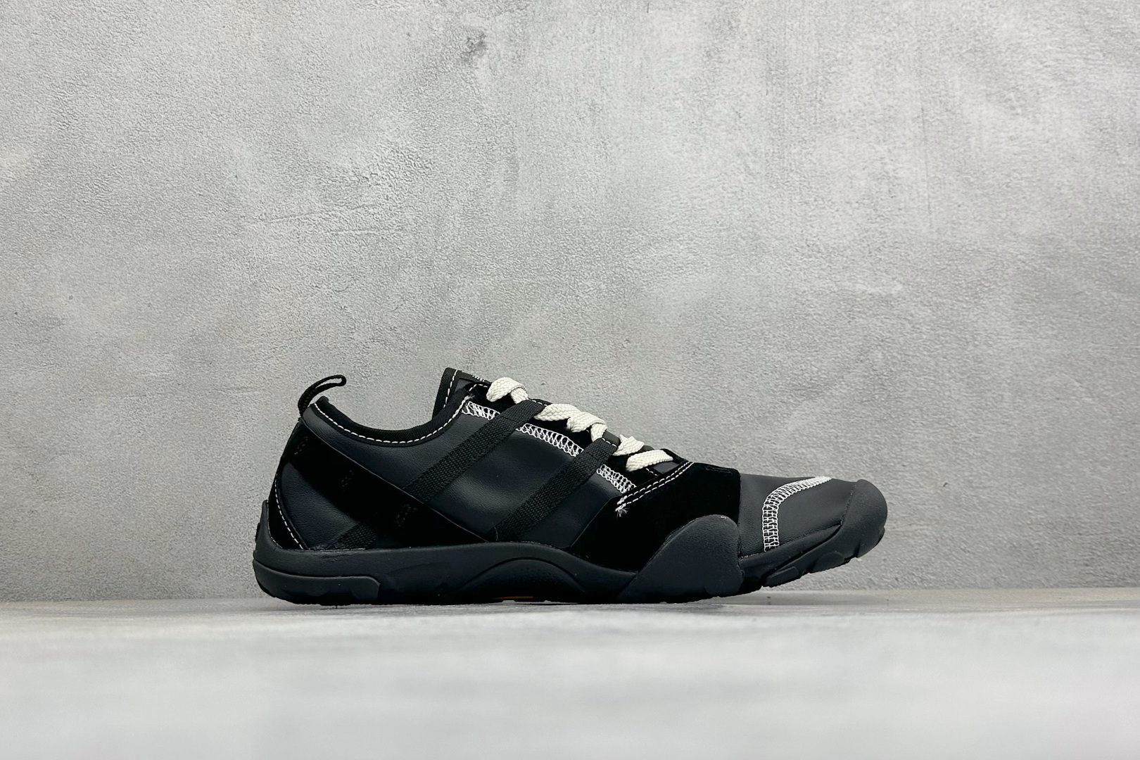 DZ版New Balance MT10系列 新百伦 薄底赤足鞋 防滑耐磨平衡轻便 低帮休闲城市通勤跑步鞋 货号: MT1