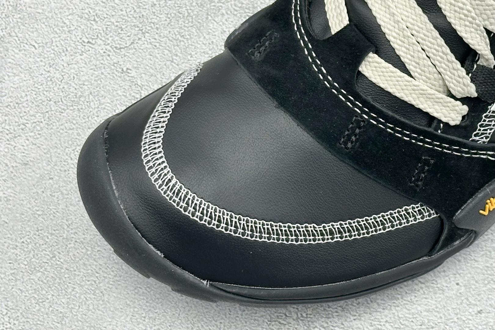 DZ版New Balance MT10系列 新百伦 薄底赤足鞋 防滑耐磨平衡轻便 低帮休闲城市通勤跑步鞋 货号: MT1