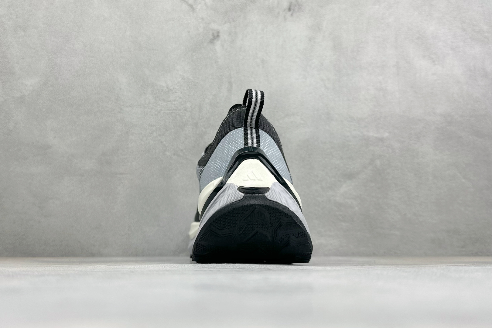 TG版Adidas Holo Peak 阿迪达斯 防滑运动 舒适贴合 低帮越野跑鞋 货号: KI1525 尺码: 36 