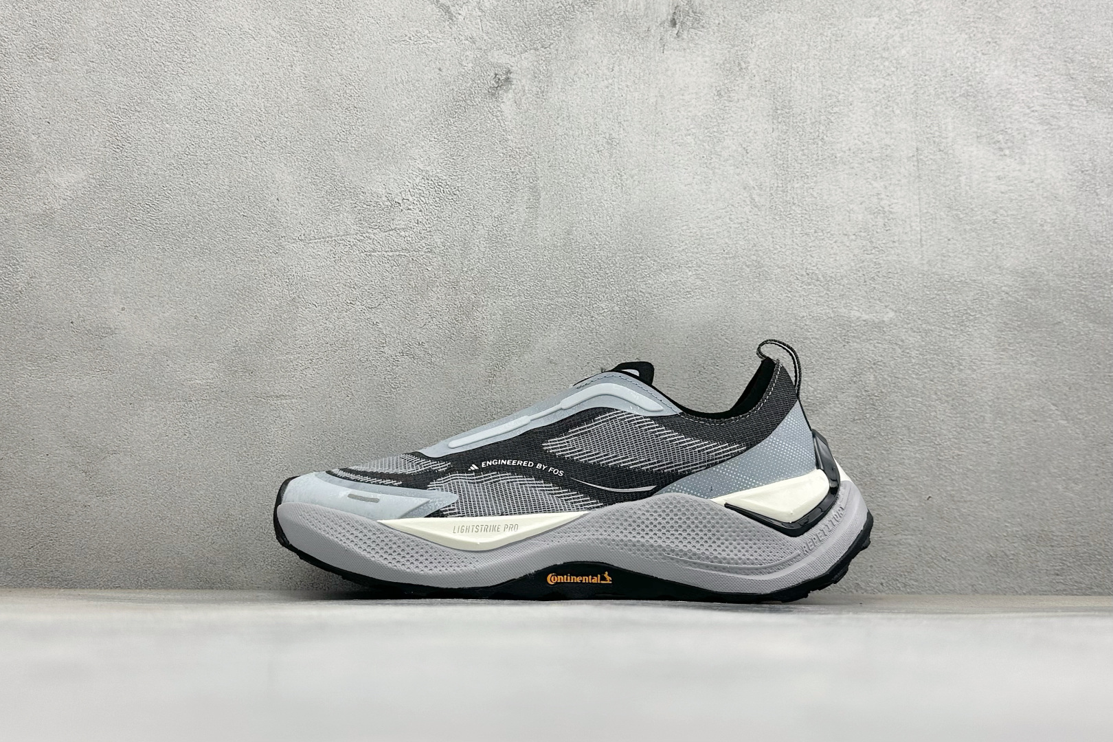 TG版Adidas Holo Peak 阿迪达斯 防滑运动 舒适贴合 低帮越野跑鞋 货号: KI1525 尺码: 36 