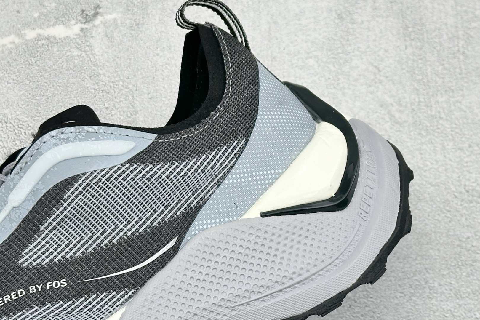 TG版Adidas Holo Peak 阿迪达斯 防滑运动 舒适贴合 低帮越野跑鞋 货号: KI1525 尺码: 36 