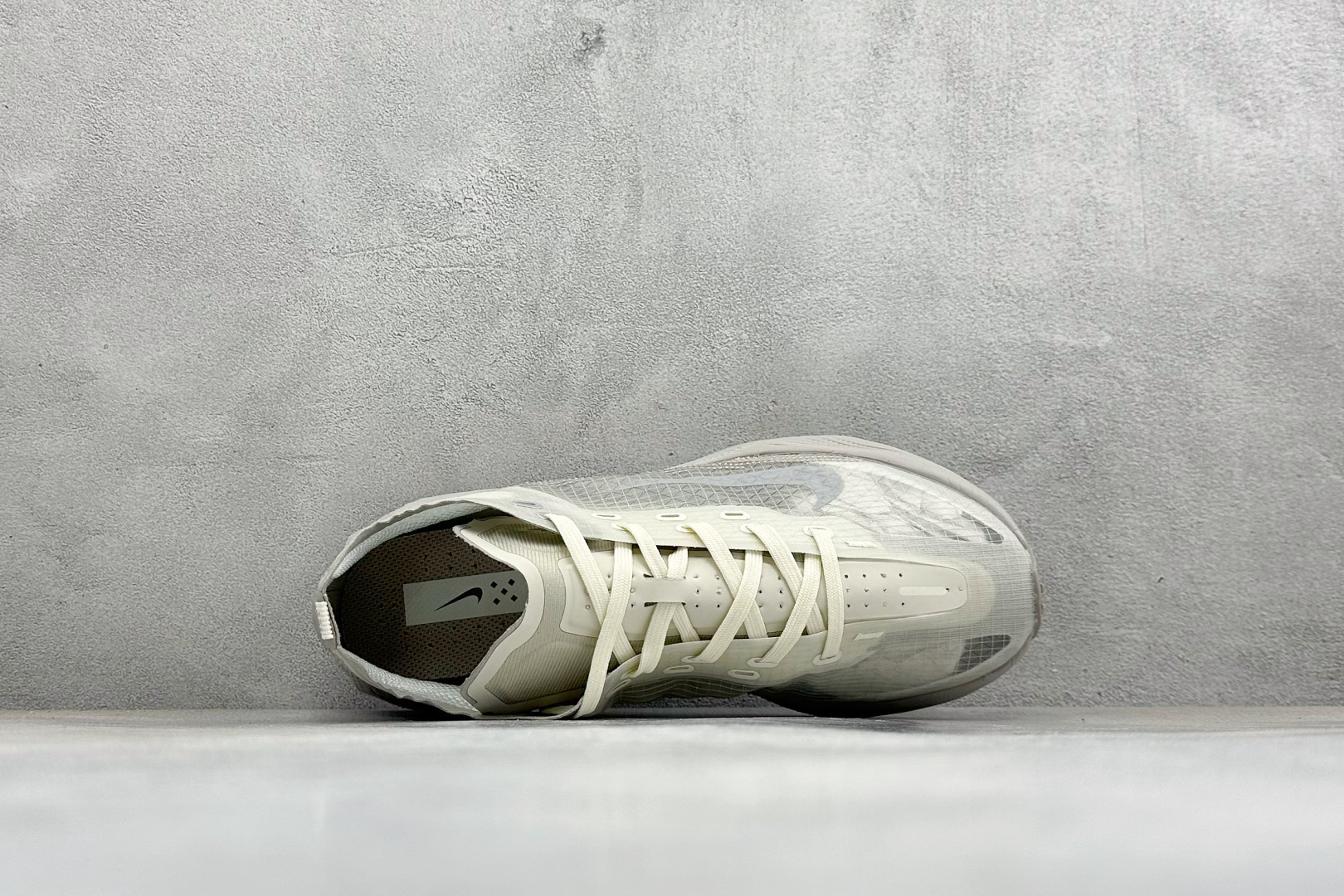 Y版Nike Ava X 耐克 舒适百搭耐磨低帮 休闲跑步鞋 采用轻盈的机能型织物鞋面 专为四季穿着而设计 流线型TPU
