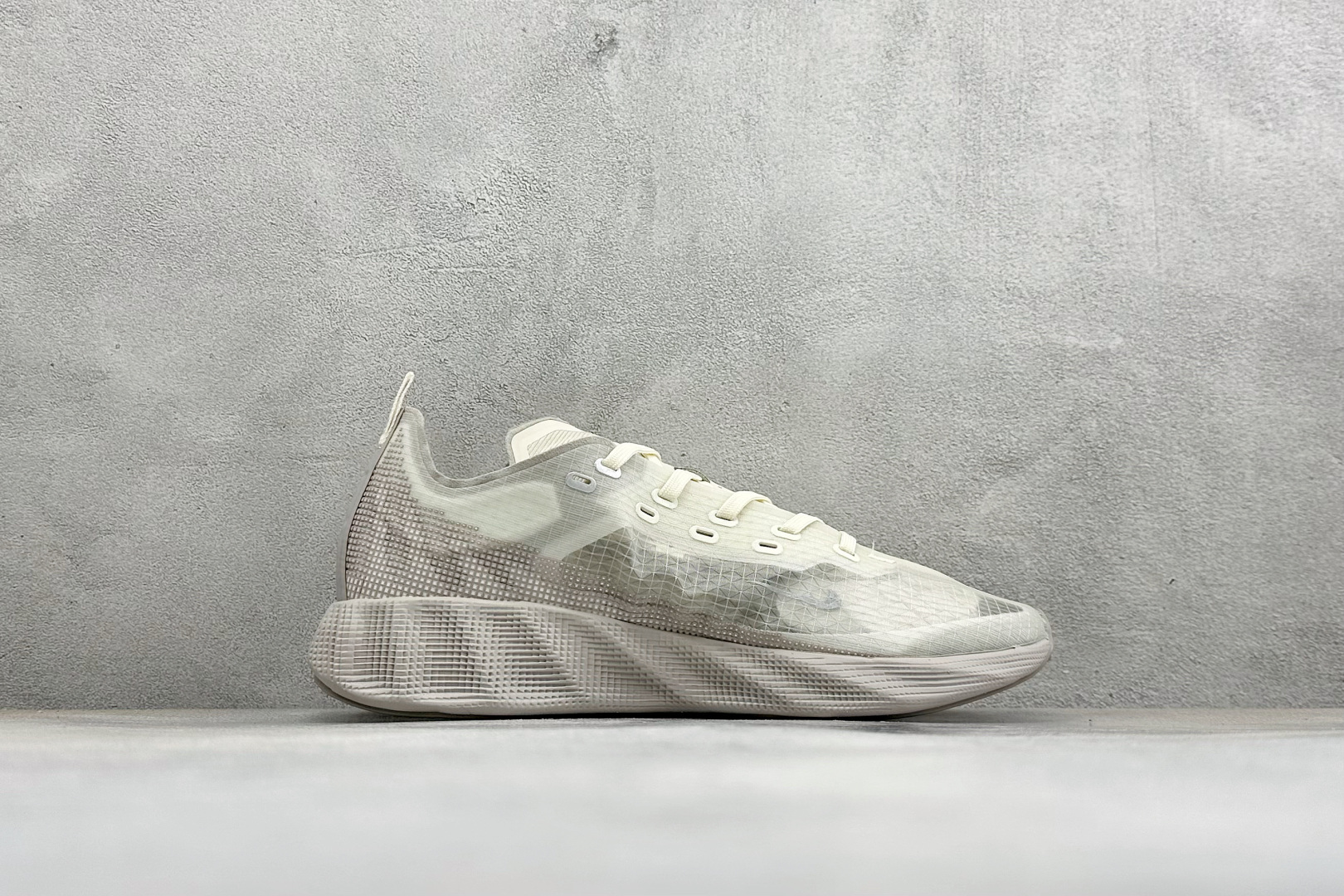 Y版Nike Ava X 耐克 舒适百搭耐磨低帮 休闲跑步鞋 采用轻盈的机能型织物鞋面 专为四季穿着而设计 流线型TPU