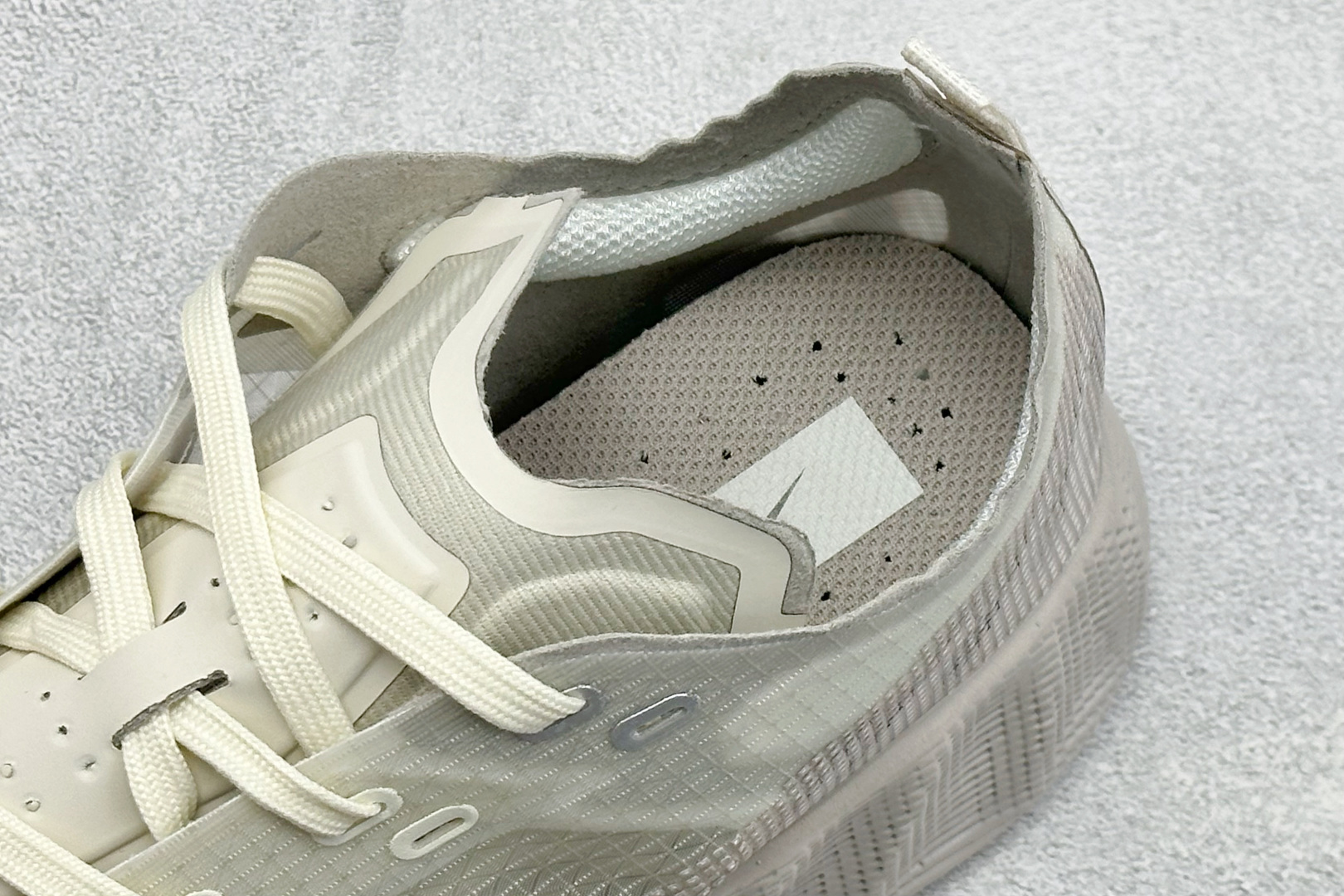 Y版Nike Ava X 耐克 舒适百搭耐磨低帮 休闲跑步鞋 采用轻盈的机能型织物鞋面 专为四季穿着而设计 流线型TPU