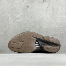 TY版ADIZERO ADIOS PRO 4 M 阿迪超轻透气缓震跑鞋 整体外观造型与adiZero Adios Pr TY版ADIZERO ADIOS PRO 4 M 阿迪超轻透气缓震跑鞋 整体外观造型与adiZero Adios Pr