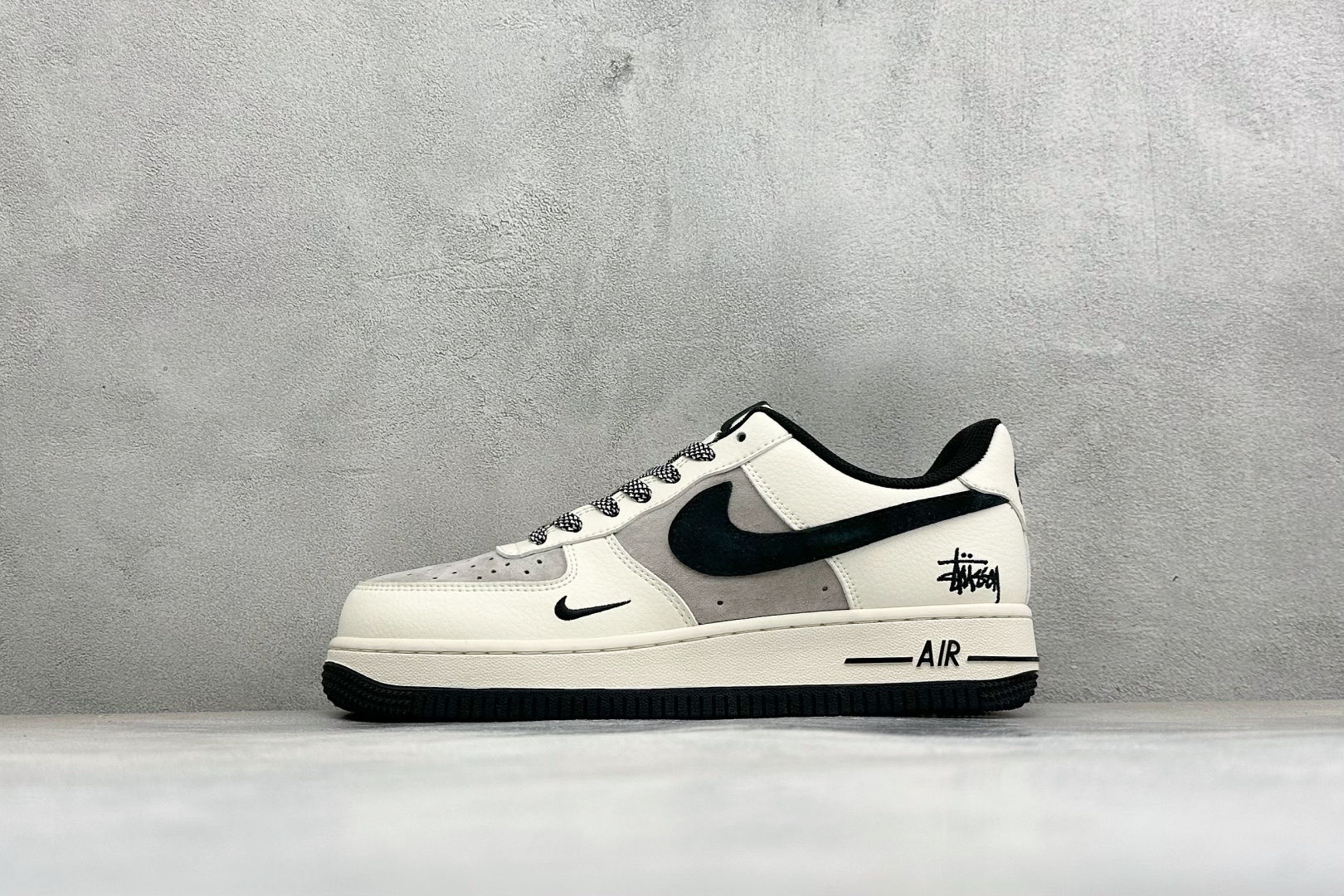 福利特价 Nike Air Force 1'07 Low 联名款 空军一号低帮休闲板鞋 #原楦原纸板 纯正空军版型 内置 福利特价 Nike Air Force 1'07 Low 联名款 空军一号低帮休闲板鞋 #原楦原纸板 纯正空军版型 内置