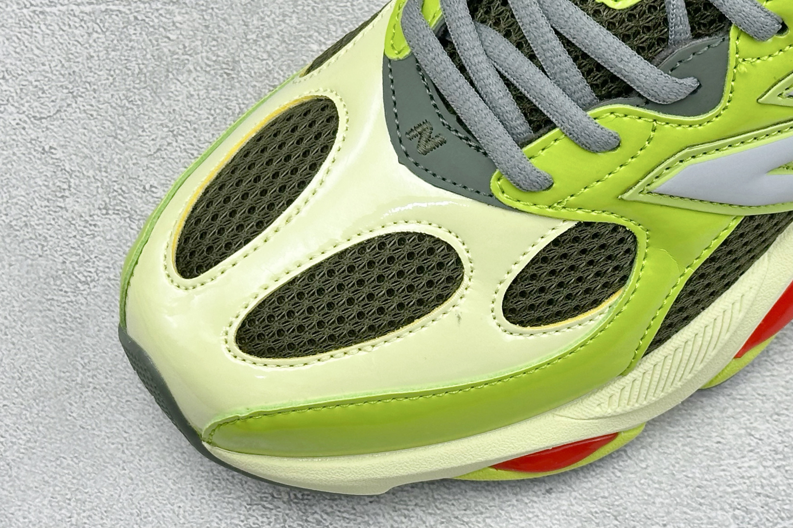 New Balance NB983系列复古休闲慢跑鞋 货号:U983NR 尺码:36 37 37.5 38 38.5 3 New Balance NB983系列复古休闲慢跑鞋 货号:U983NR 尺码:36 37 37.5 38 38.5 3