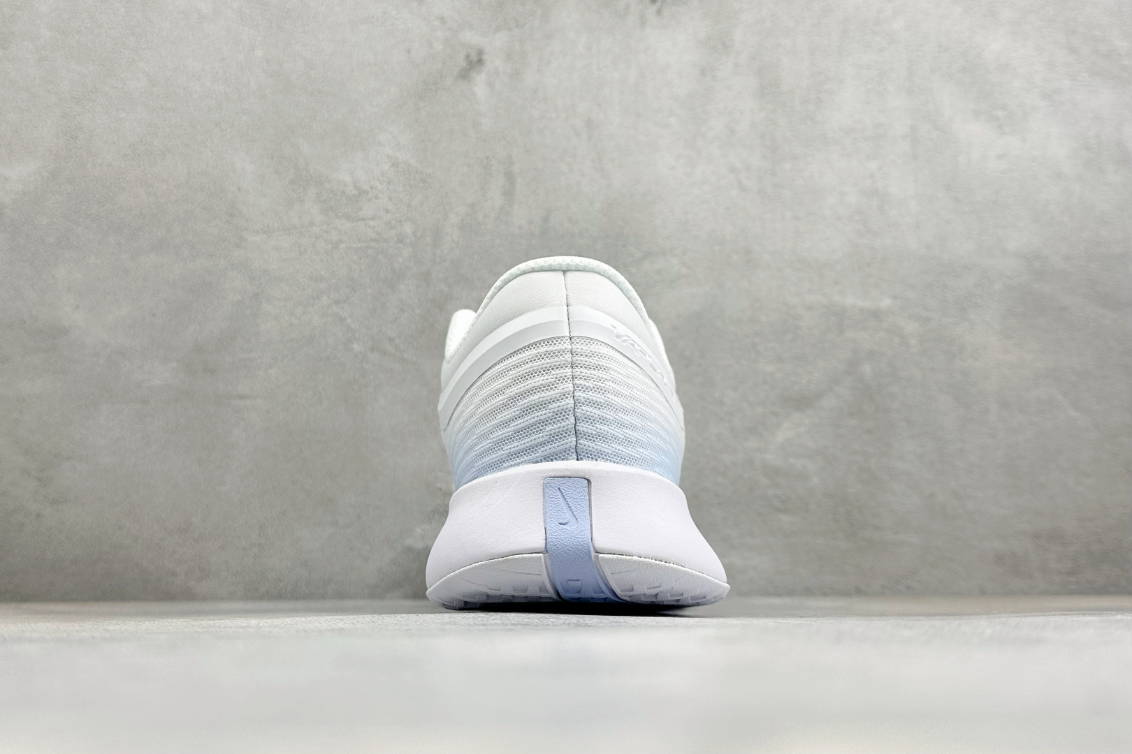 NIkE M ZOOM VAPOR PRO 3 HC 舒适百搭减震低帮网球鞋 货号：IR8252-401 尺码：36-4