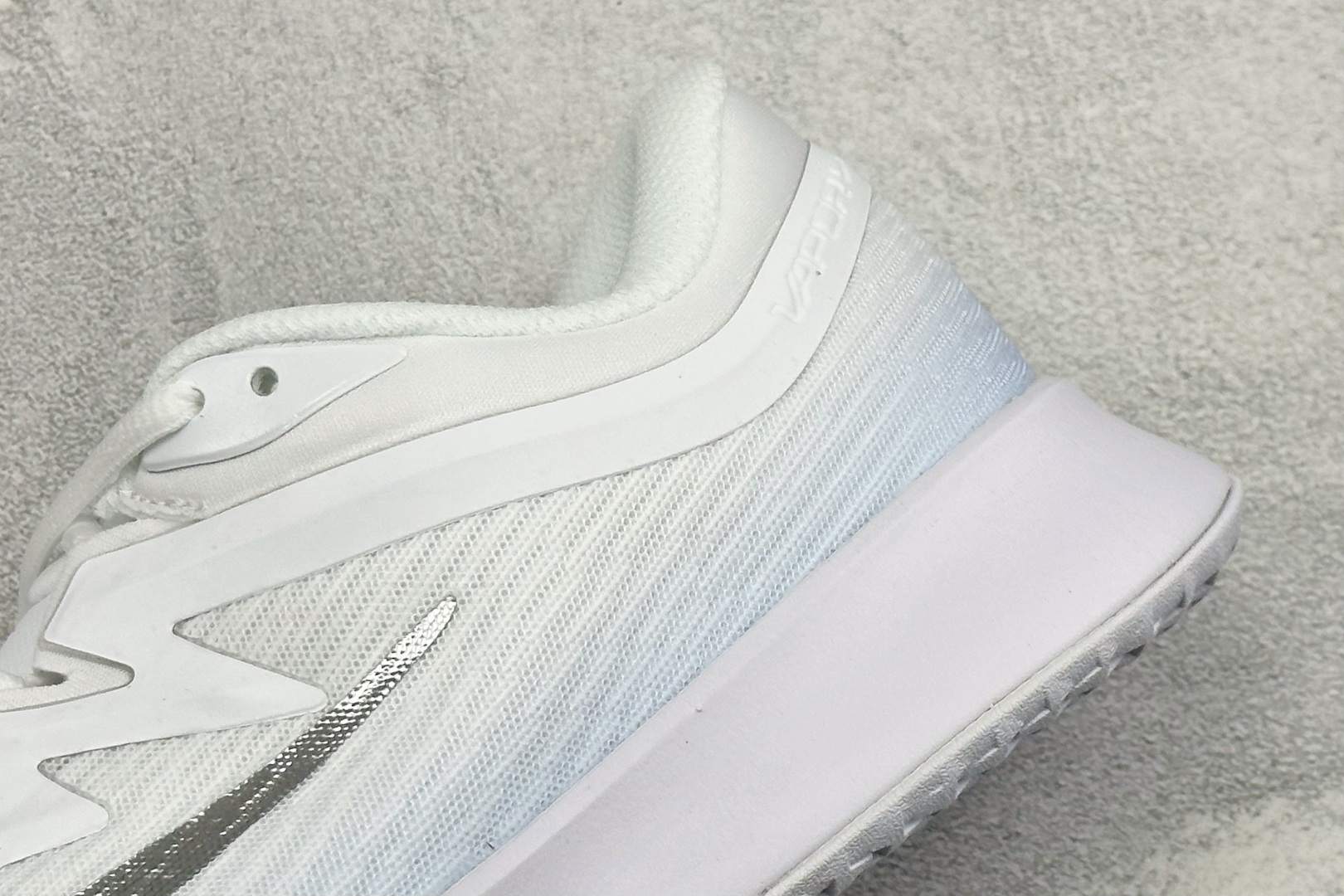 NIkE M ZOOM VAPOR PRO 3 HC 舒适百搭减震低帮网球鞋 货号：IR8252-401 尺码：36-4