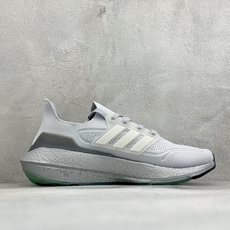 福利特价 Adidas UltraBoost 21 轻盈运动厚底跑鞋 阿迪达斯Adidas UltraBoost 21 福利特价 Adidas UltraBoost 21 轻盈运动厚底跑鞋 阿迪达斯Adidas UltraBoost 21