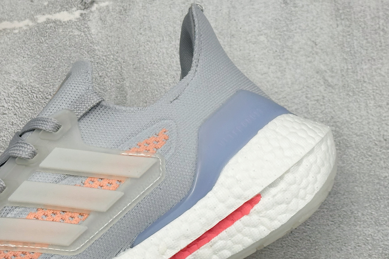 福利特价 Adidas UltraBoost 21 轻盈运动厚底跑鞋 阿迪达斯Adidas UltraBoost 21 福利特价 Adidas UltraBoost 21 轻盈运动厚底跑鞋 阿迪达斯Adidas UltraBoost 21