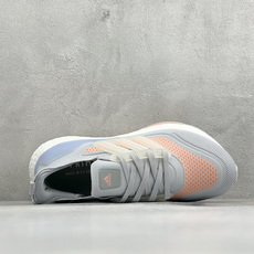福利特价 Adidas UltraBoost 21 轻盈运动厚底跑鞋 阿迪达斯Adidas UltraBoost 21 福利特价 Adidas UltraBoost 21 轻盈运动厚底跑鞋 阿迪达斯Adidas UltraBoost 21