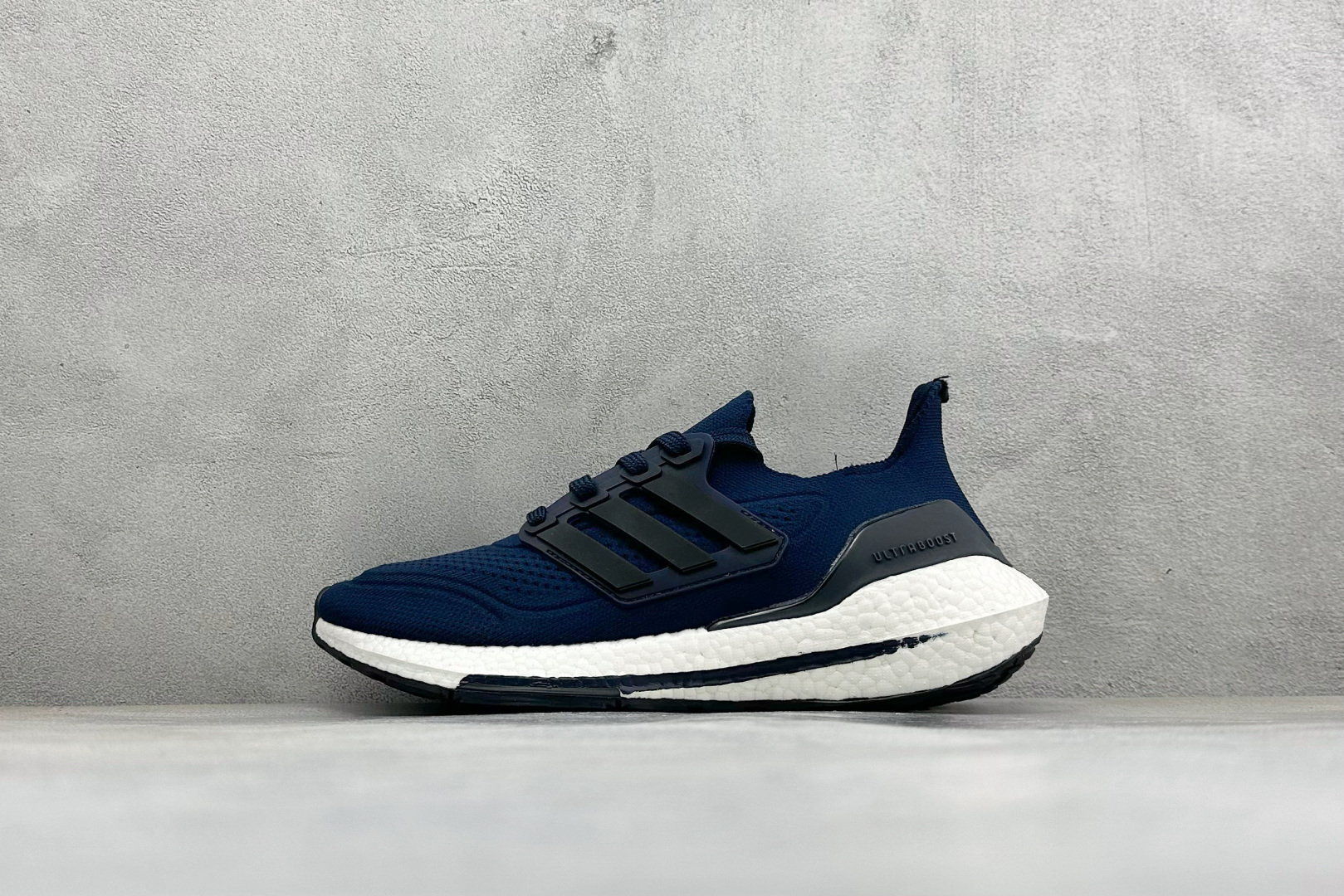 福利特价 Adidas UltraBoost 21 轻盈运动厚底跑鞋 阿迪达斯Adidas UltraBoost 21 