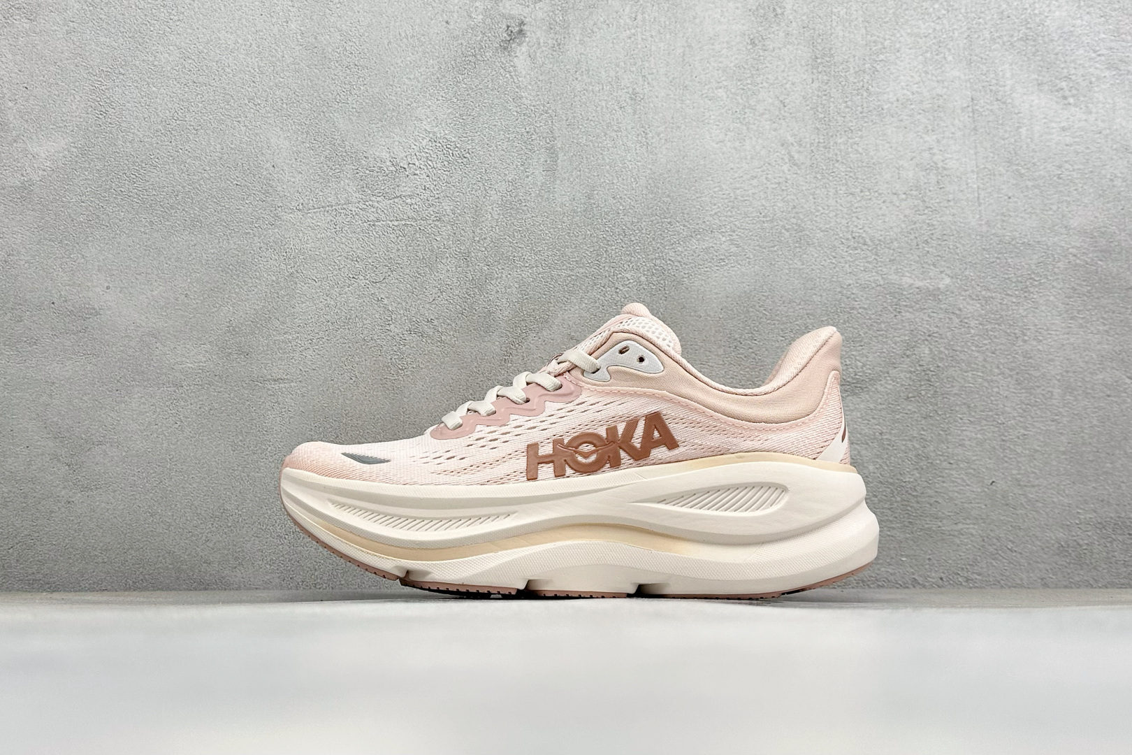 终端放店 ST版HOKA ONE ONE Bondi 9 复古舒适防滑耐磨低帮山地户外跑步鞋 货号: -RSTP 尺码: