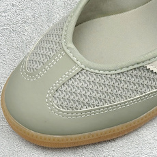 FX版Adidas三叶草SAMBA Jane W 玛丽珍鞋 该鞋款鞋面采用多种材料拼接(缝/车线) Superstar系 FX版Adidas三叶草SAMBA Jane W 玛丽珍鞋 该鞋款鞋面采用多种材料拼接(缝/车线) Superstar系