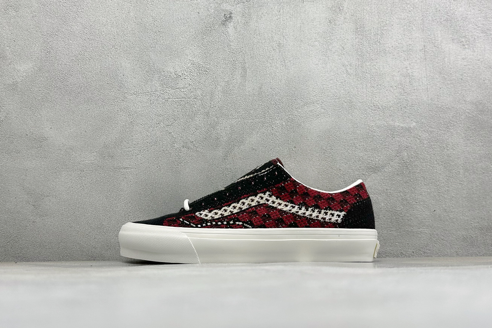 Vans Old Skool 36 EK 万斯低邦休闲滑板鞋 工艺：硫化1:1（重量1:1、真标、原钢印、材质标、鞋型标