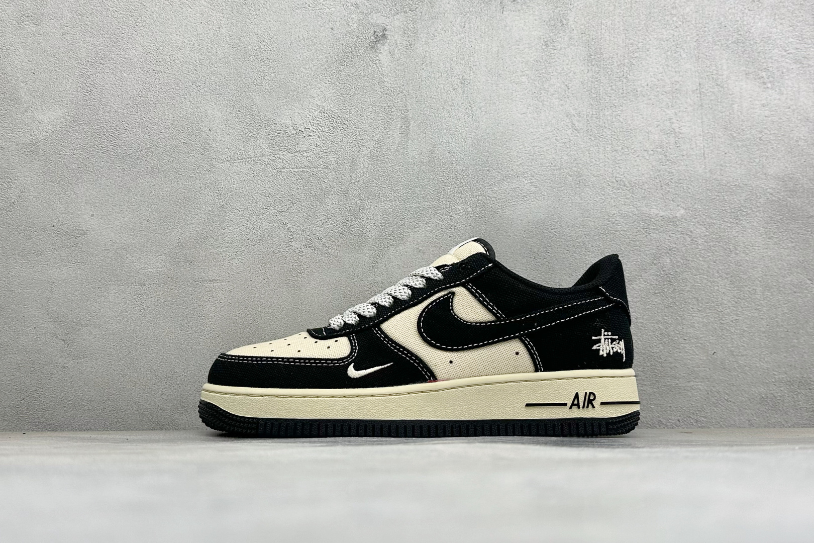 福利特价 Nike Air Force 1'07 Low 联名款 空军一号低帮休闲板鞋 #原楦原纸板 纯正空军版型 内置 福利特价 Nike Air Force 1'07 Low 联名款 空军一号低帮休闲板鞋 #原楦原纸板 纯正空军版型 内置