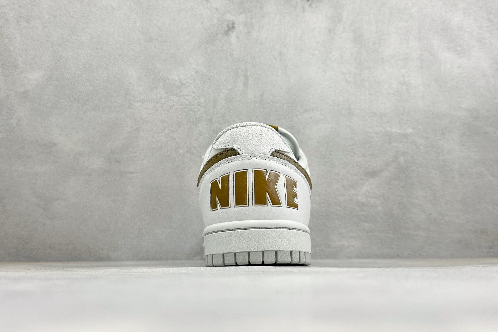 FS版Big Nike Low 耐克 简约百搭 減震耐磨 低帮板鞋 货号: -100 尺码：36-45 