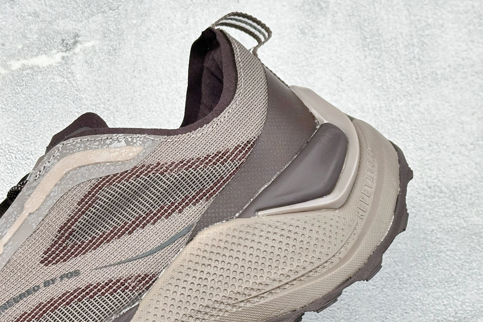TG版Adidas Holo Peak 阿迪达斯 防滑运动 舒适贴合 低帮越野跑鞋 货号: KI1522 尺码: 36 