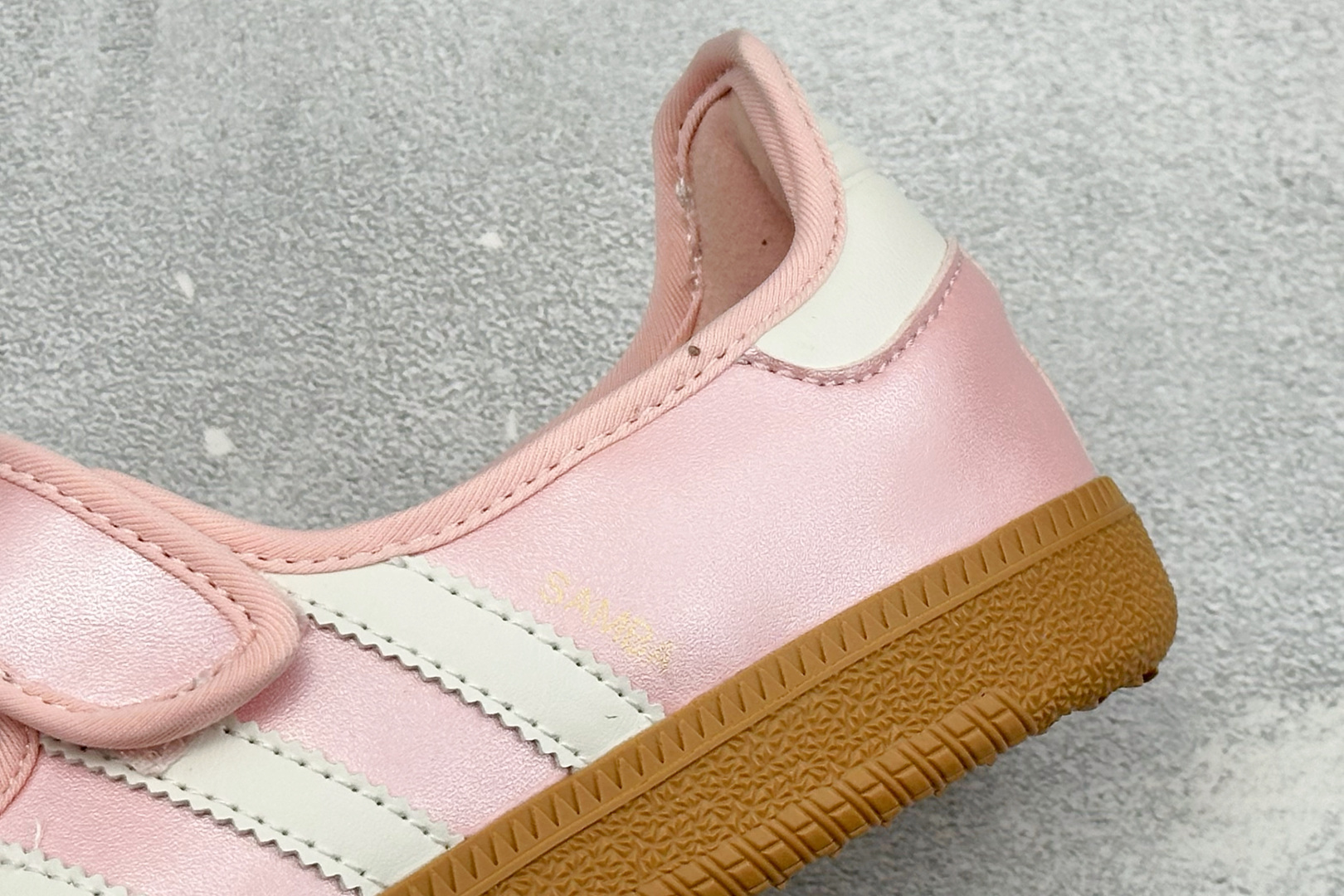 HY版Adidas Samba Jane w 阿迪达斯玛丽珍懒人 一脚蹬休闲鞋 Adidas Samba Janes采用
