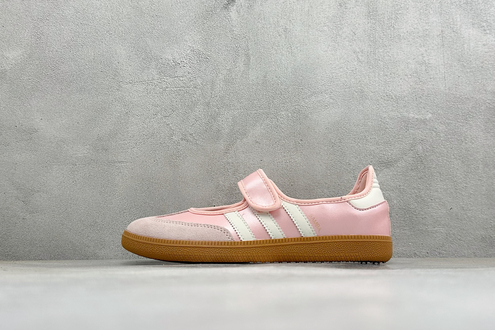 HY版Adidas Samba Jane w 阿迪达斯玛丽珍懒人 一脚蹬休闲鞋 Adidas Samba Janes采用