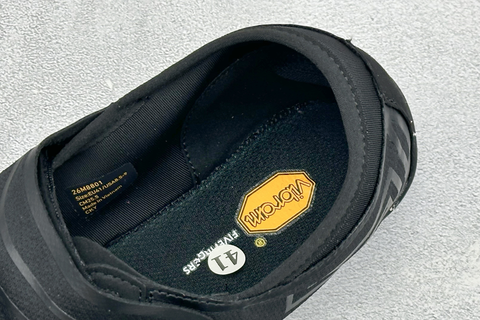 Vibram V-Soul 健身赤足深蹲支撑速干芭蕾五指鞋 25W7203 Coral Pink 尺码：36 37 38