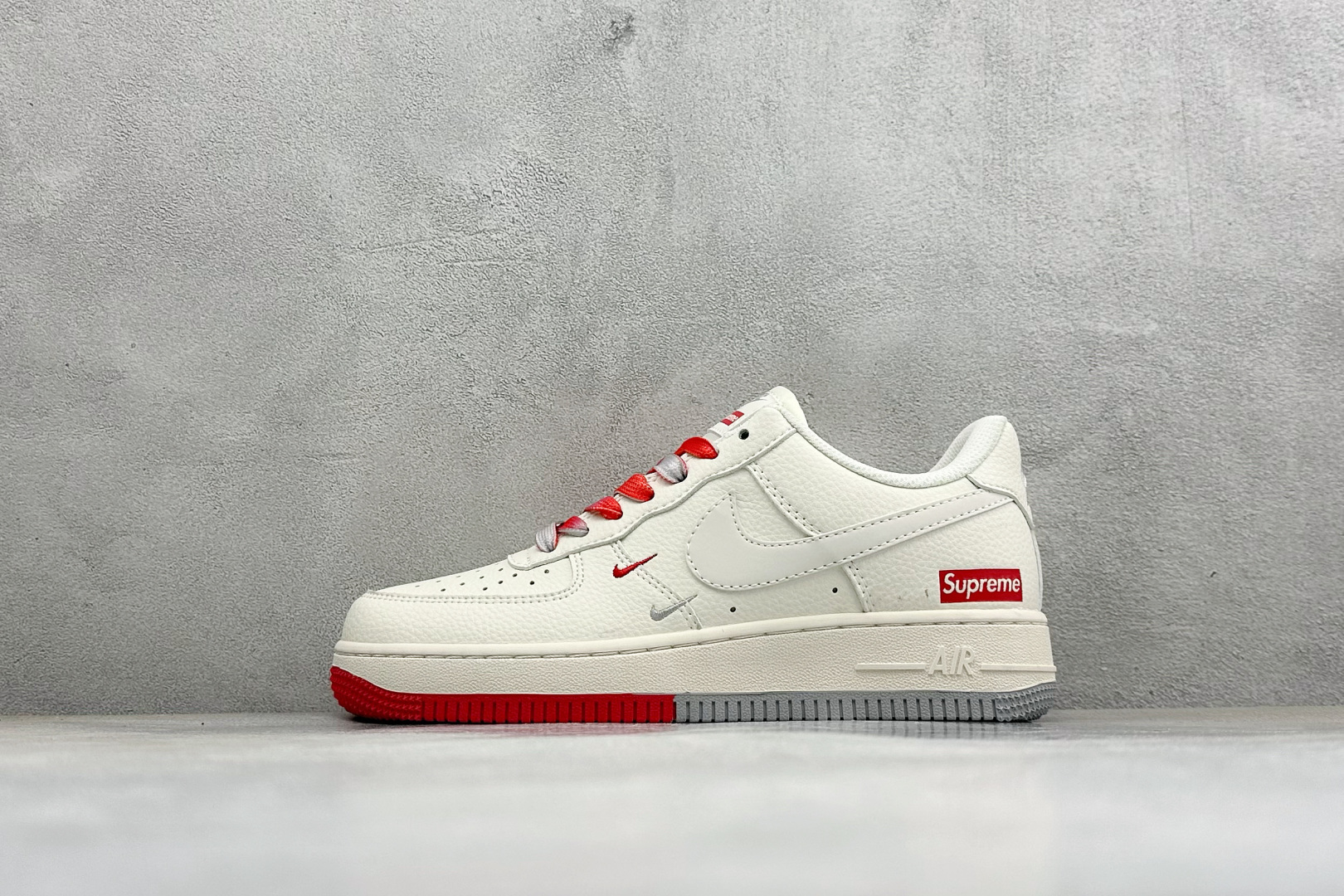 福利特价 Nike Air Force 1'07 Low 联名款 空军一号低帮休闲板鞋 #原楦原纸板 纯正空军版型 内置