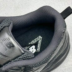 TG福利 New Balance NB530 新百伦复古透气跑步鞋 以皮革为主的人气轮廓 以极具复古风范的跑鞋外观呈现 TG福利 New Balance NB530 新百伦复古透气跑步鞋 以皮革为主的人气轮廓 以极具复古风范的跑鞋外观呈现