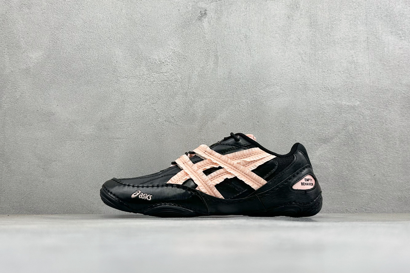 ZH版Asics Hypersync 亚瑟士 薄底德训 时尚经典透气包裹性轻便 低帮休闲板鞋 以复古之名 解锁街头新表达