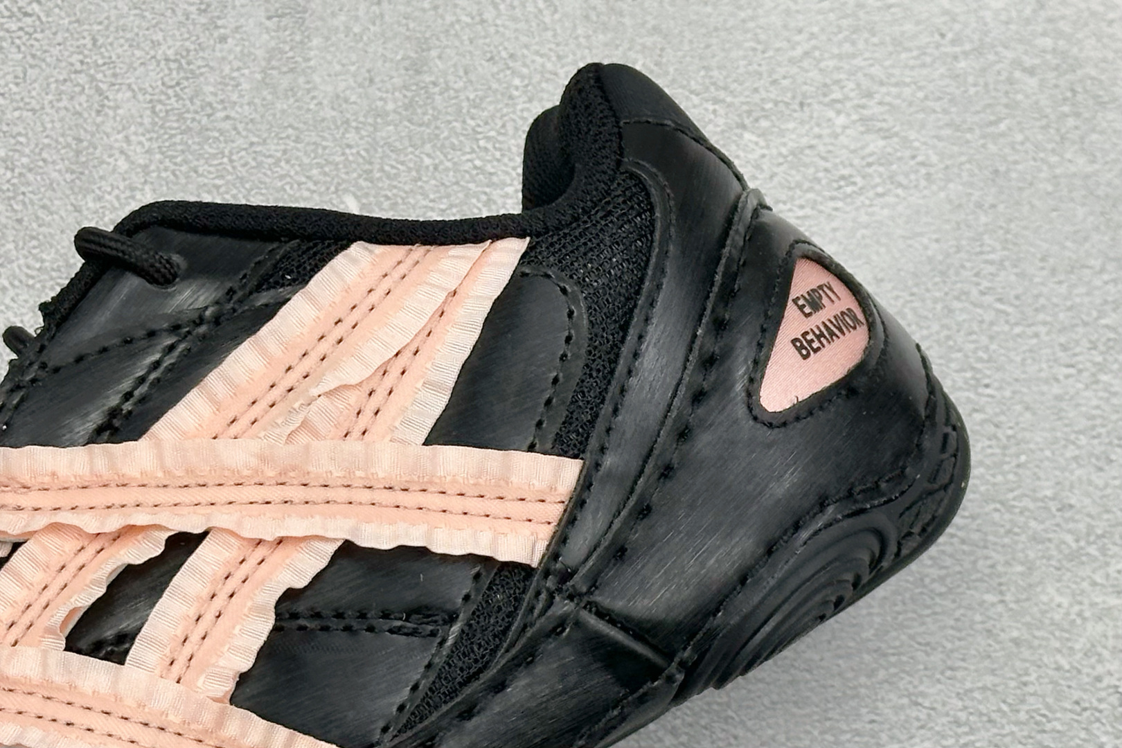 ZH版Asics Hypersync 亚瑟士 薄底德训 时尚经典透气包裹性轻便 低帮休闲板鞋 以复古之名 解锁街头新表达 ZH版Asics Hypersync 亚瑟士 薄底德训 时尚经典透气包裹性轻便 低帮休闲板鞋 以复古之名 解锁街头新表达