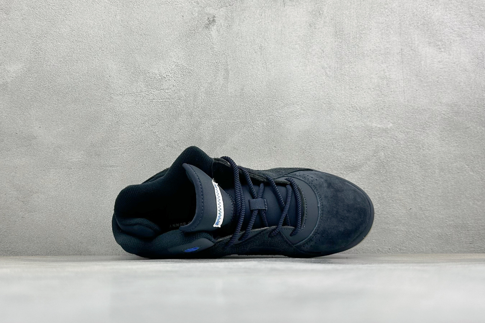 HZ版Adidas x Bad Bunny Badbo 1.0 阿迪达斯经典百搭篮球鞋 货号:JS3882 尺码:36 HZ版Adidas x Bad Bunny Badbo 1.0 阿迪达斯经典百搭篮球鞋 货号:JS3882 尺码:36