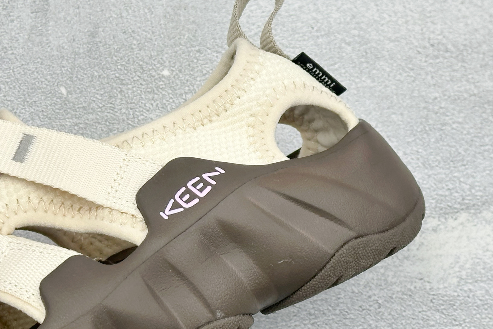 KEEN Newport H2 科恩防滑耐磨低帮户外功能鞋溯溪鞋凉鞋 KEEN诞生于2003年的美国人气户外品牌,以一双 KEEN Newport H2 科恩防滑耐磨低帮户外功能鞋溯溪鞋凉鞋 KEEN诞生于2003年的美国人气户外品牌,以一双