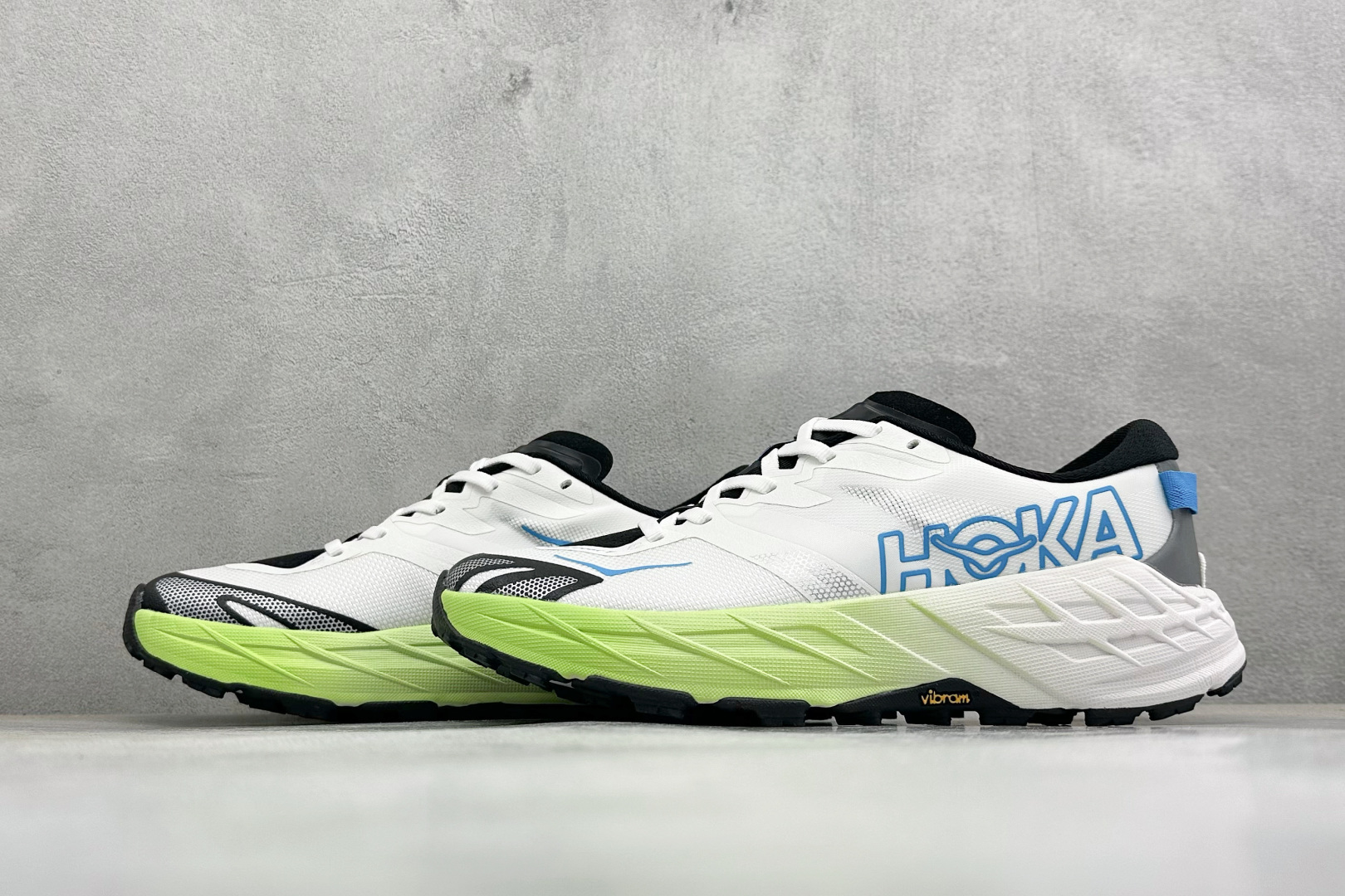 HOKA ONE ONE SPEEDGOAT 7 舒适百搭越野跑鞋 J-FRAME™M结构拥有专利认证,避免防过度内 旋 HOKA ONE ONE SPEEDGOAT 7 舒适百搭越野跑鞋 J-FRAME™M结构拥有专利认证,避免防过度内 旋
