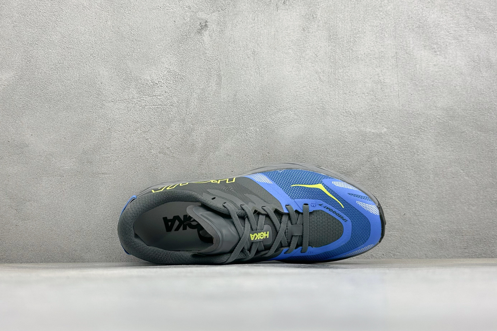 HOKA ONE ONE SPEEDGOAT 7 舒适百搭越野跑鞋 J-FRAME™M结构拥有专利认证,避免防过度内 旋 HOKA ONE ONE SPEEDGOAT 7 舒适百搭越野跑鞋 J-FRAME™M结构拥有专利认证,避免防过度内 旋