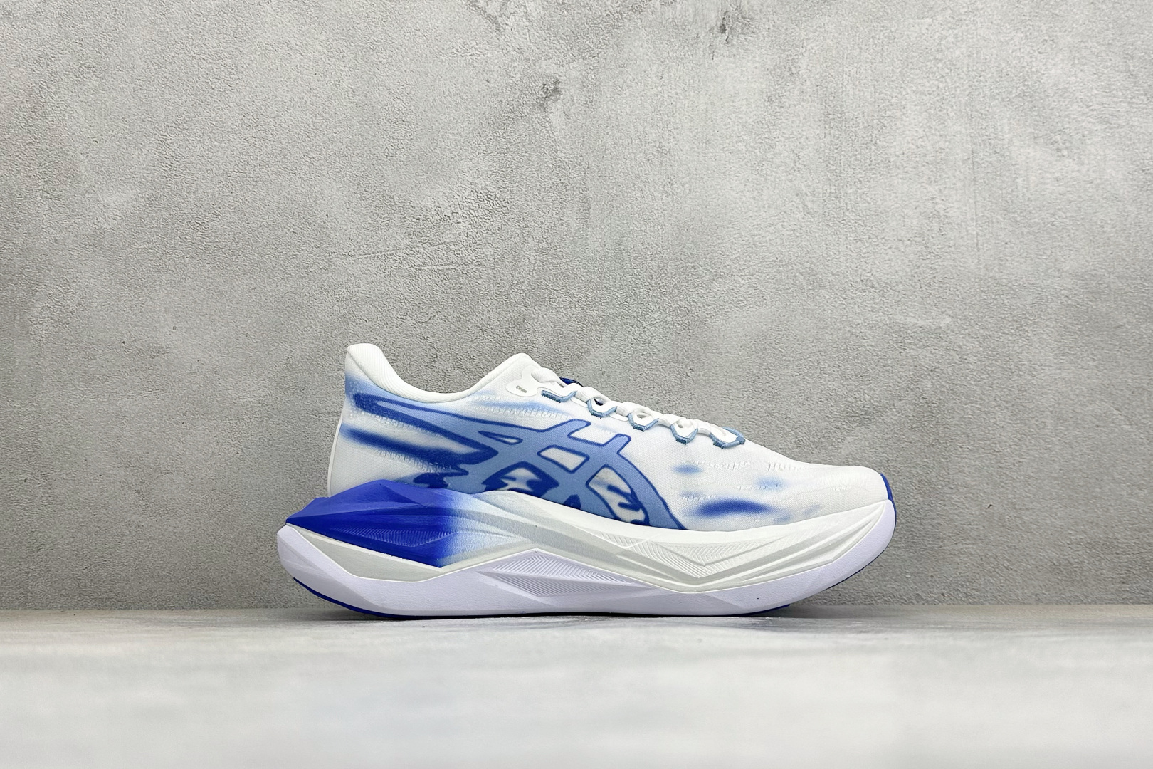 Asics SuperBlast 3 轻量回弹舒适透气支撑跑步鞋 亚瑟士Superblast 3是一双无碳板全能超级训练 Asics SuperBlast 3 轻量回弹舒适透气支撑跑步鞋 亚瑟士Superblast 3是一双无碳板全能超级训练