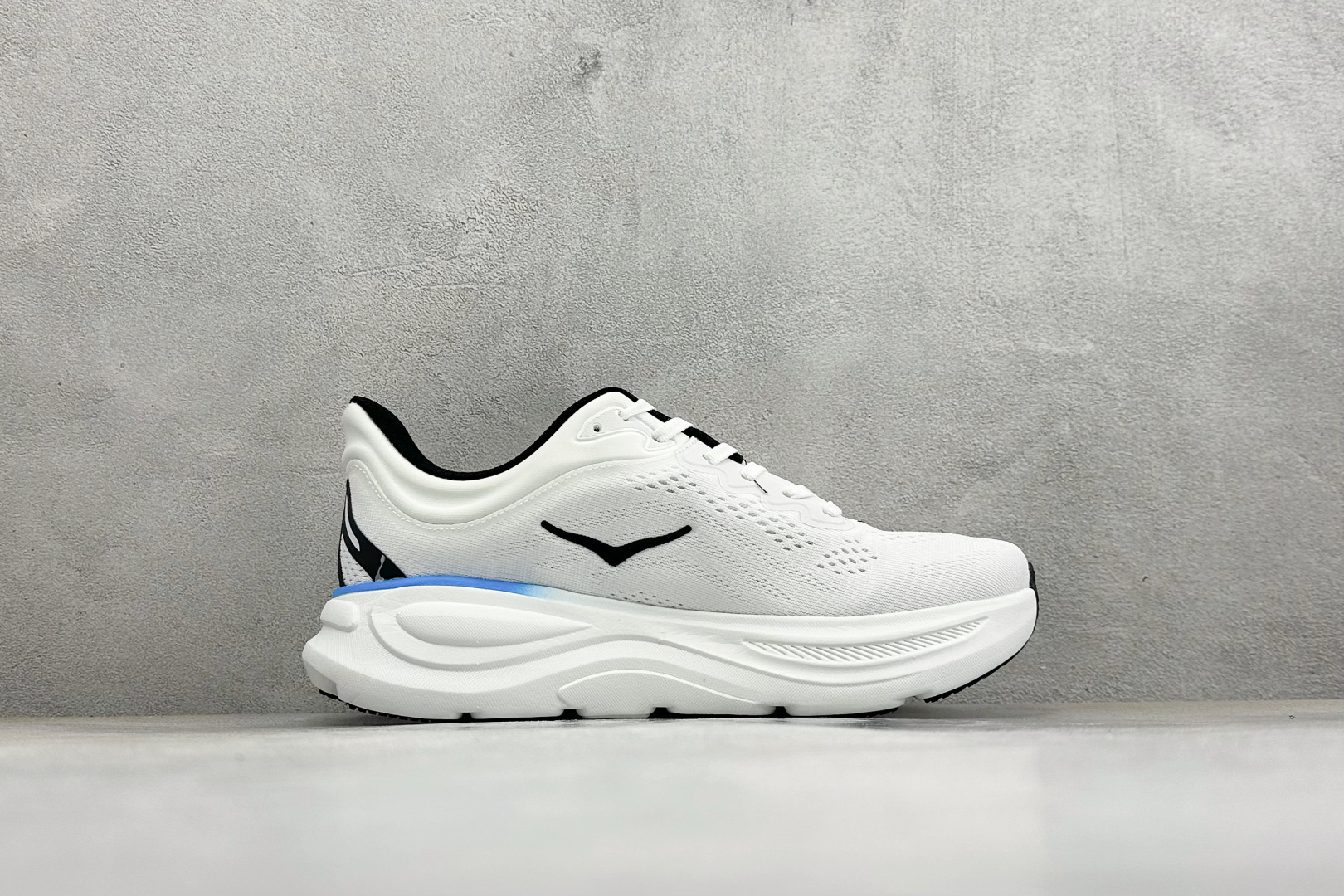 HOKA ONE ONE Bondi 9 复古舒适防滑耐磨低帮山地户外跑步鞋 货号: -FLCK 尺码: 40-45 